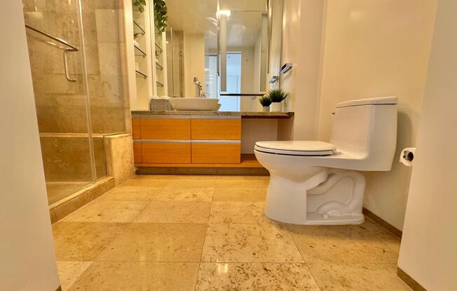 1 bed, 1 bath, $2,400, Unit # 2204