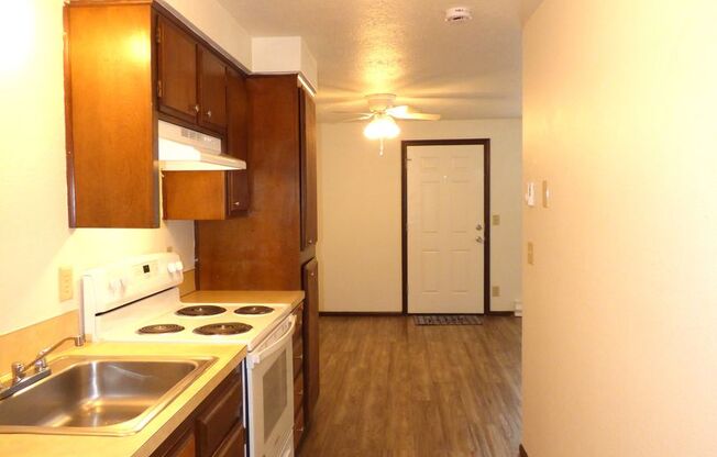 Grager03 - 3522-3586 Anita/3502-3575 Manor