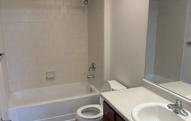 2 beds, 2 baths, 919 sqft, $1,650, Unit 2-310