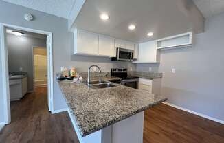 Welcome to Cross Roads Apartment Homes