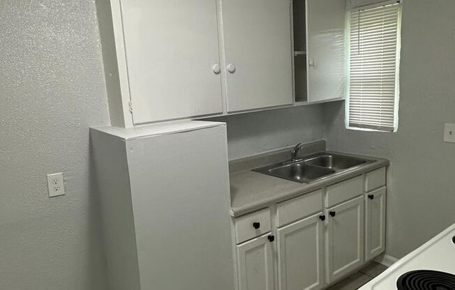 2 beds, 1 bath, 750 sqft, $900, Unit 2120