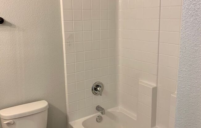 1 bed, 1 bath, 500 sqft, $1,250, Unit C2