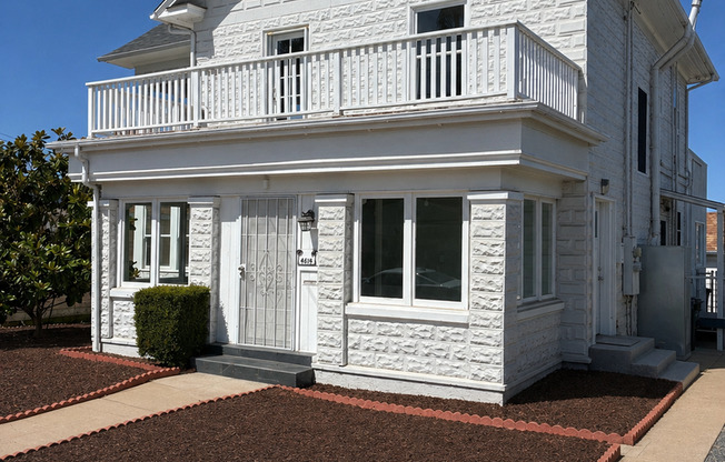 PALM AVENUE 4874-4876