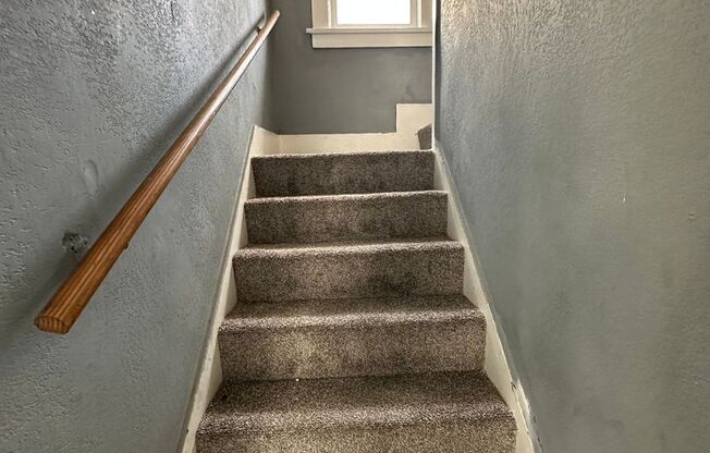 4 Bedroom 1 Bath