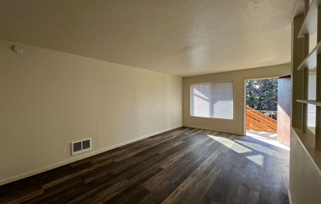 1 bed, 1 bath, 550 sqft, $1,150, Unit 23