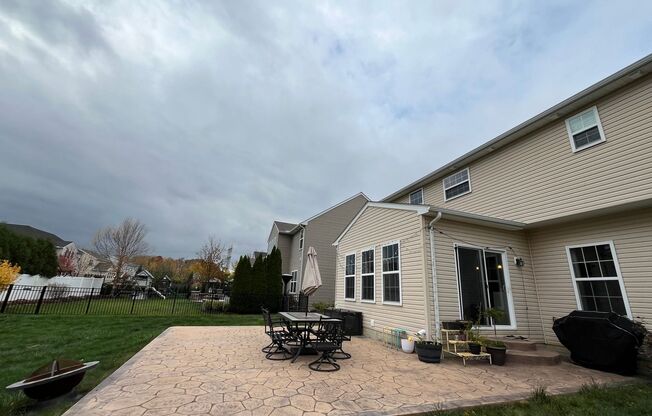 Modern and huge 4bed/2.5bath partially finished home available for rent in Avon!