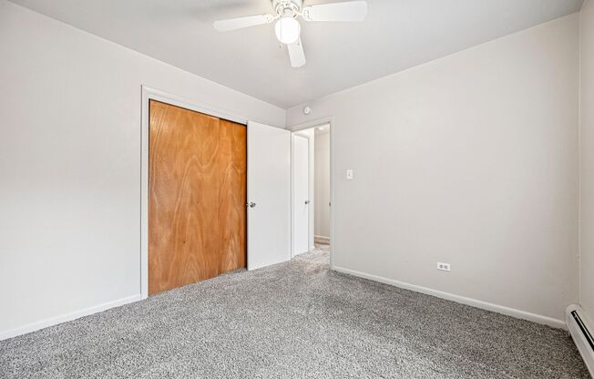 2 beds, 1 bath, 700 sqft, $1,395, Unit 202