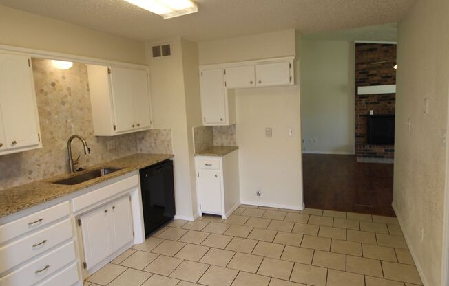 Move in Special!! 3 Bed, 2 bath, 2 car garage home - Noble, OK