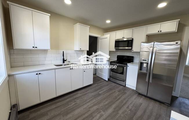 718 SE 8 AVE