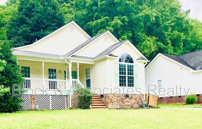 104 WOOD BND CT