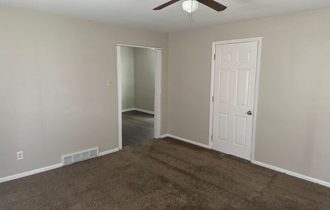 2 beds, 1 bath, 1,116 sqft, $1,295, Unit 803 Main