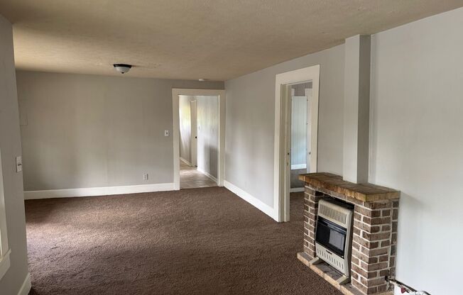 350 - 301 Elmwood Ave.
