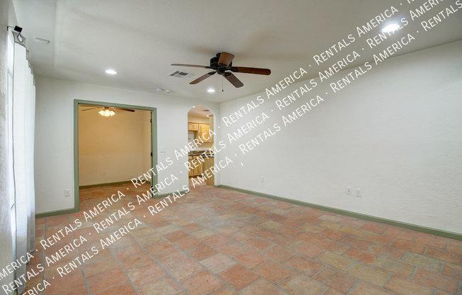 940 E Bethany Home Rd