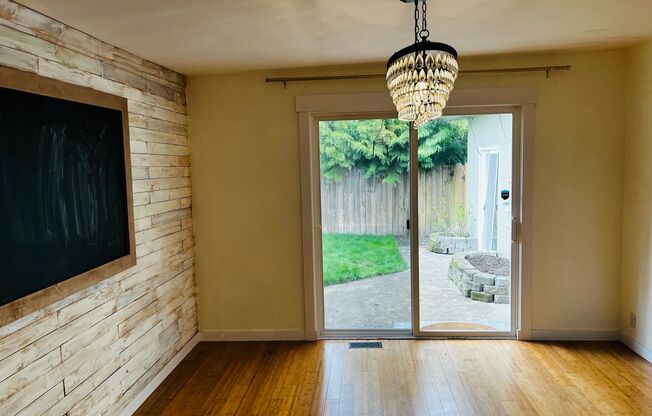 4 Bedroom East Bremerton with Large Yard