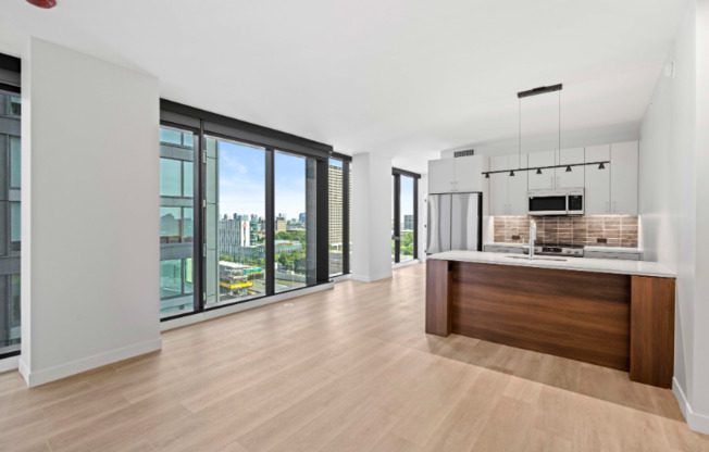 1120 W VAN BUREN ST