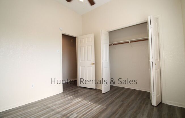 3 beds, 2 baths, $1,275