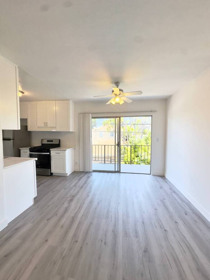 9719 REGENT ST
