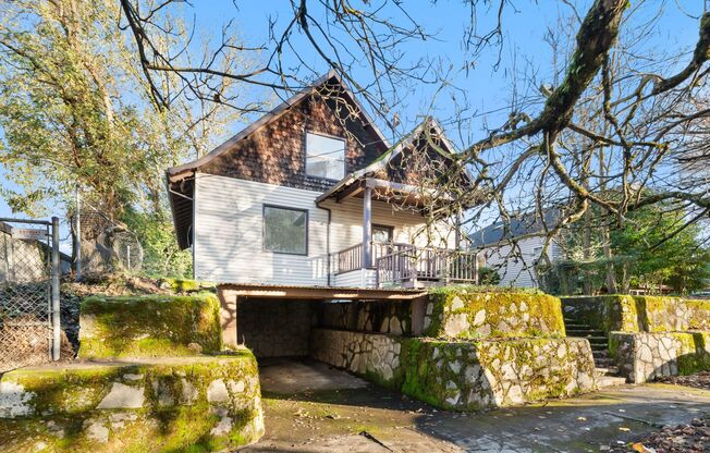 7414 NE 6th Ave Portland, OR 97211