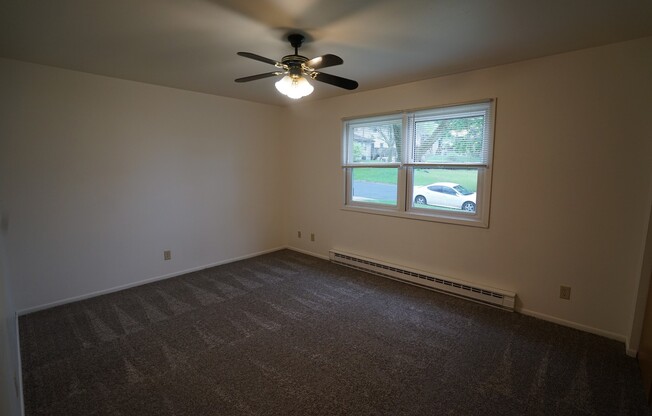 2 beds, 1 bath, $1,125