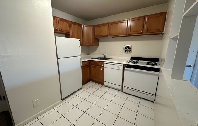 1 bed, 1 bath, $1,195, Unit 305