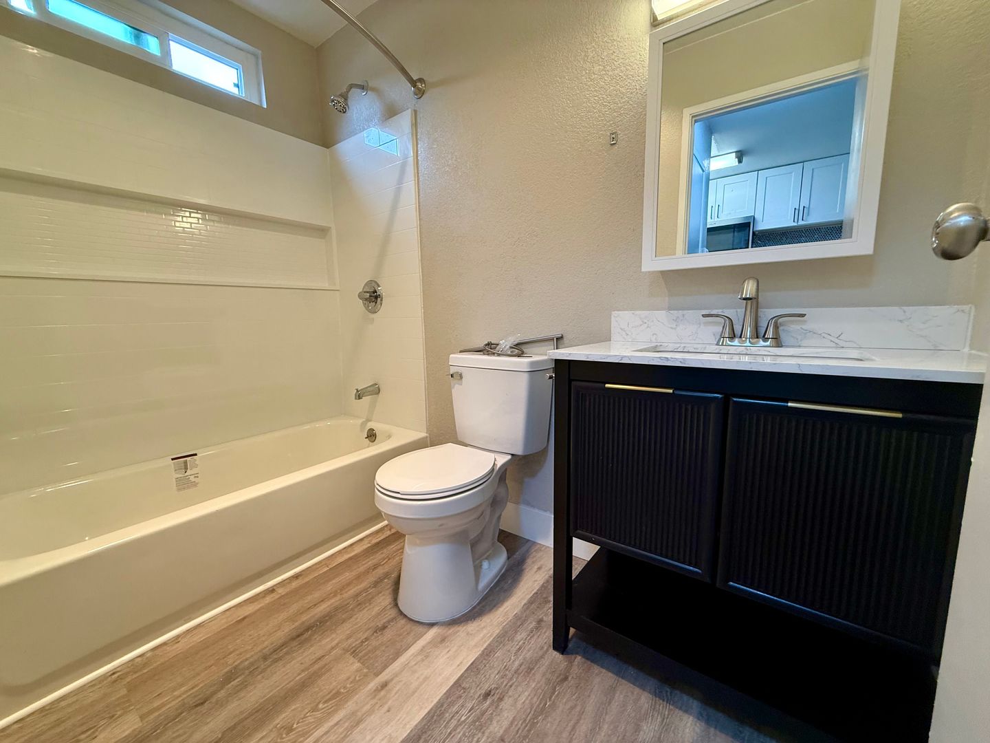 San Diego area/ Lemon Grove Renovated 1 bedroom in quiet neighborhood with Parking - MUST SEE this great apartment home