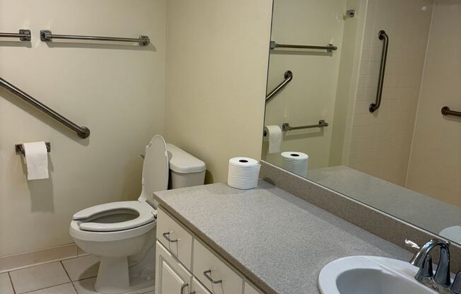 2 beds, 1 bath, $3,865, Unit # 403