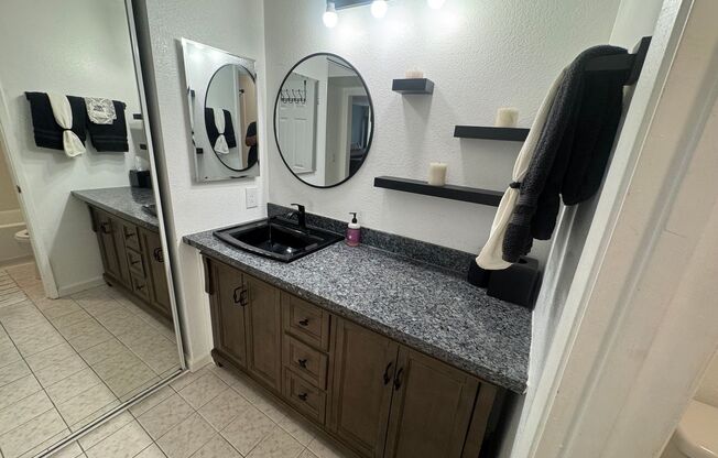 2 beds, 2 baths, $2,850, Unit # 1109