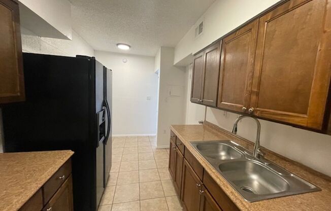 2 beds, 2 baths, 950 sqft, $1,250, Unit 534D