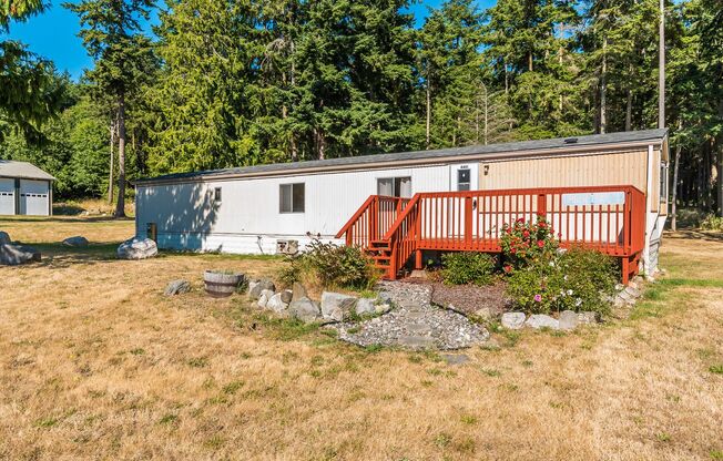 2 Bedroom, 1 bath Minutes from NAS Whidbey