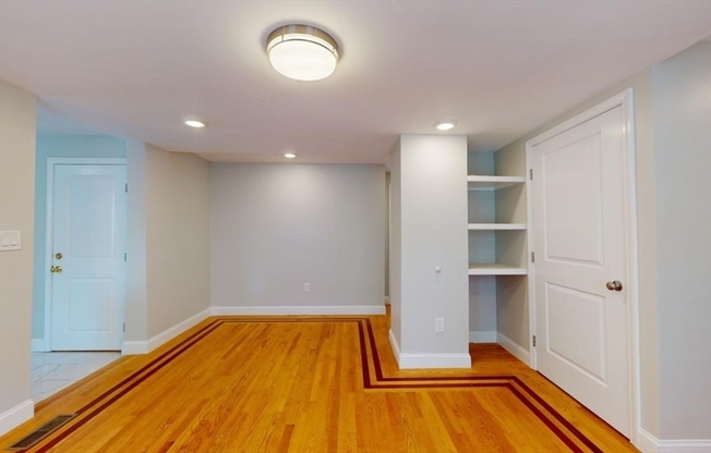 27 DELL AVE