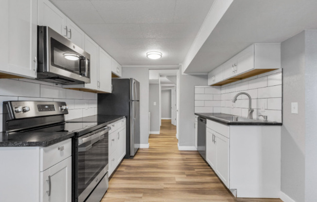 1215 12 ST