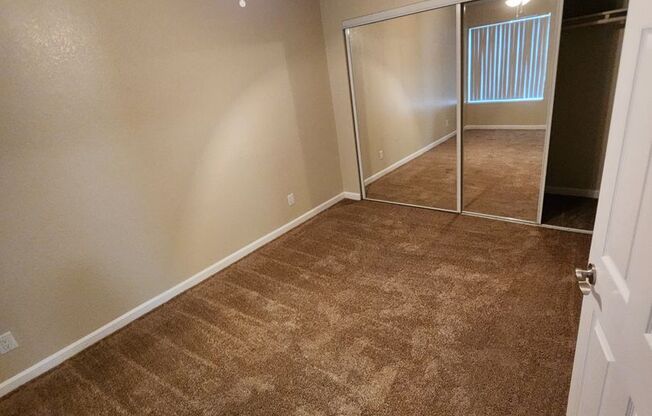 2 beds, 1 bath, 825 sqft, $1,820, Unit 205