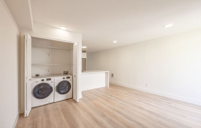 940 Guerrero Street (1082r)