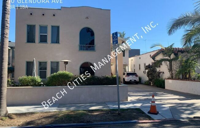 40 GLENDORA AVE