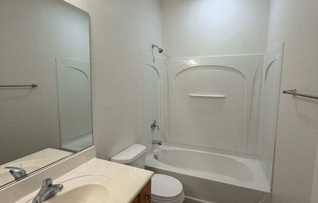 4 beds, 3 baths, $2,295