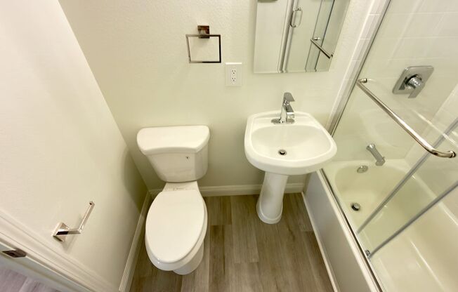 1 bed, 1 bath, 525 sqft, $1,925, Unit 9155-4