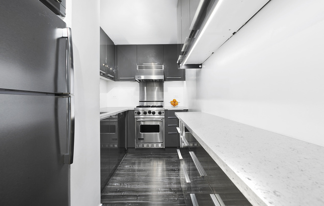 1 bed, 1 bath, $3,850, Unit 4D
