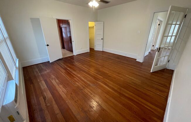 3 beds, 1 bath, $1,950