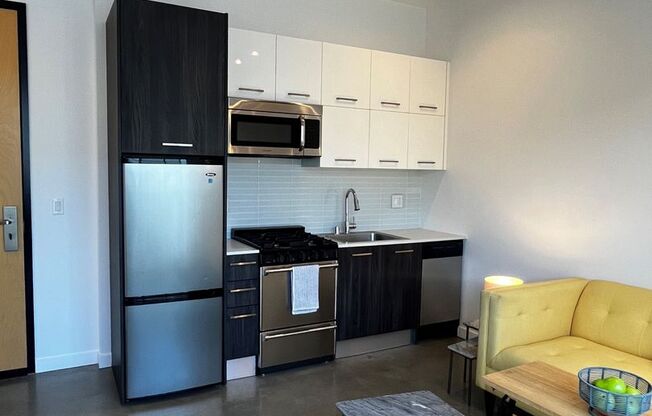 1 bed, 1 bath, 367 sqft, $2,345, Unit 219