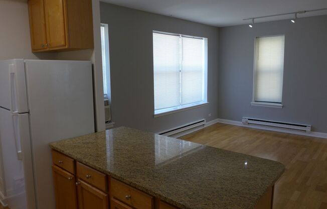 1 bed, 1 bath, 673 sqft, $1,795, Unit 708