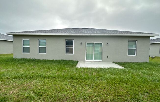 4 beds, 2 baths, $1,980