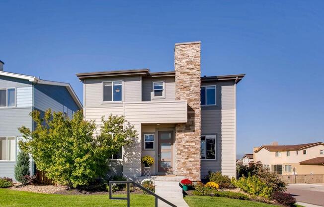 3435 CRANSTON CIR