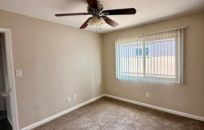 2 beds, 1 bath, $2,595, Unit 4839.5