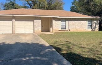 3 beds, 2 baths, $1,555