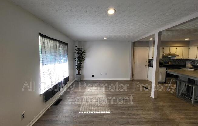 6685 HEARTH CT