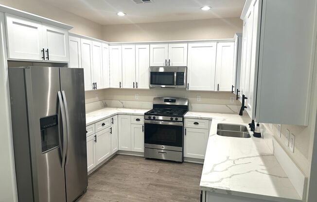 Newly Renovated 1,811 sqft home! 3365 Moon Eclipse