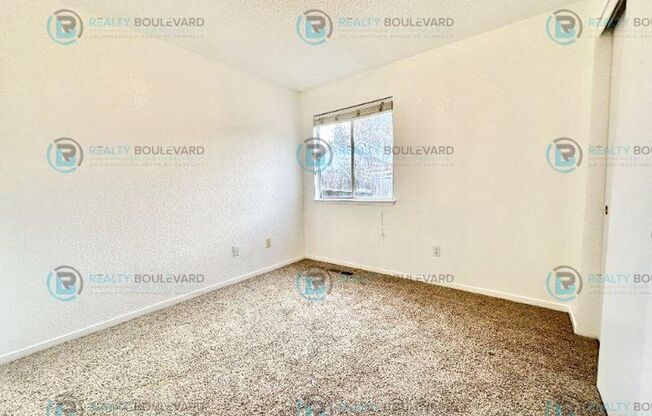 3 beds, 2 baths, $2,100