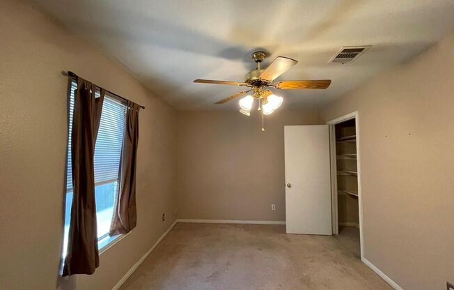 3 beds, 2 baths, $2,050