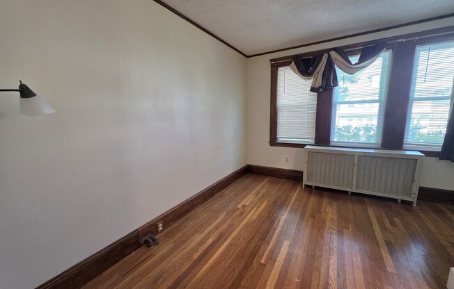 33 BLENFORD RD