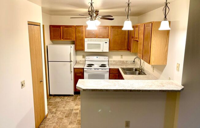 2 beds, 2 baths, 1,125 sqft, $1,675, Unit 2604C102